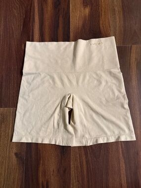 NEARLY NUDE Shapewear Shorts Size Large